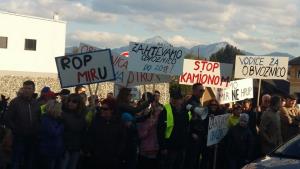 17991133_429269997445423_988957604608264978_n