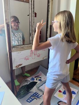 Otroci uživajo v tednu doživetij na Skaručni