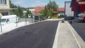 »V Lokarjih celovito komunalno urejenih 100 m ulice.«