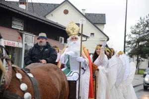 Sveti Miklavž obiskal otroke v Vodicah