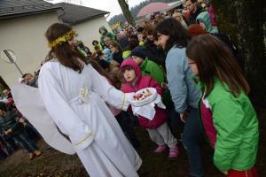 Sveti Miklavž obiskal otroke v Vodicah
