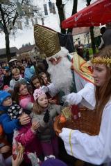 Sveti Miklavž obiskal otroke v Vodicah
