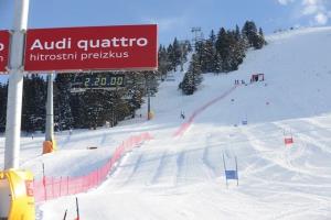 V nedeljo, 8. februarja 2015, je bilo na Krvavcu prešerno