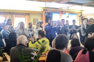 V nedeljo, 8. februarja 2015, je bilo na Krvavcu prešerno