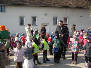 Čudovite pustne šeme so odganjale zimo