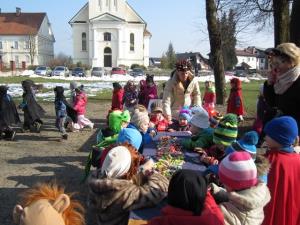 Čudovite pustne šeme so odganjale zimo