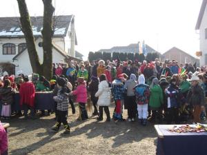 Čudovite pustne šeme so odganjale zimo