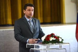 Vojaški, letalski in mornariški ataše Veleposlaništva Ruske federacije ob 70. obletnici zmage v drugi svetovni vojni podelil medaljo občanu občine Vodice